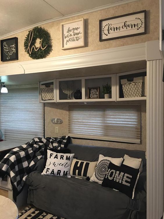 smart pillows and famous quotes make for a nice modern setting