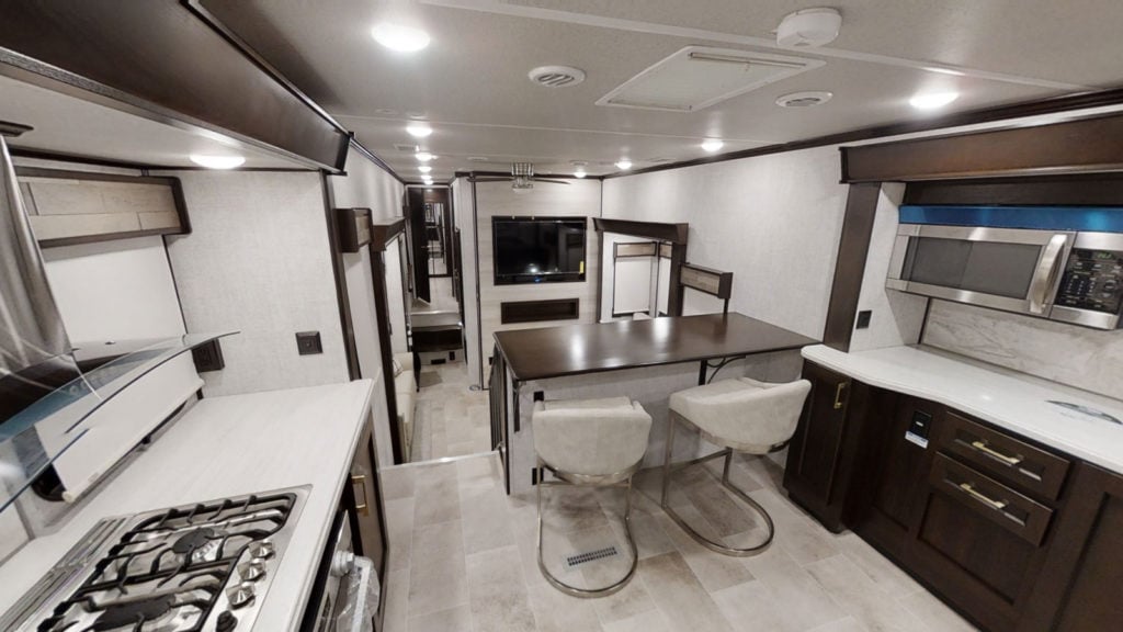 Best Front Kitchen Fifth Wheels – RV Expertise
