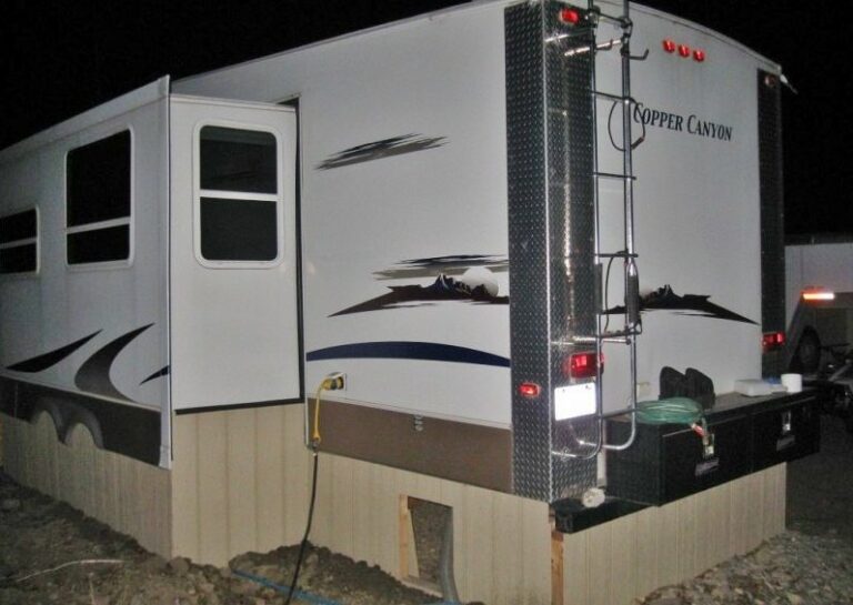 RV Skirting Ideas To Keep You and Your RV Protected RV Expertise