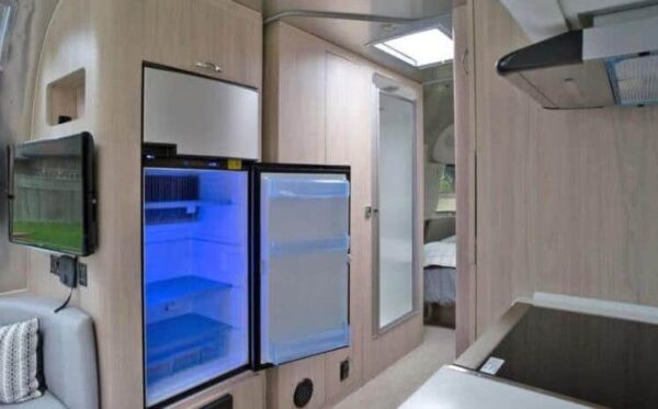 Refrigerator in motorhome